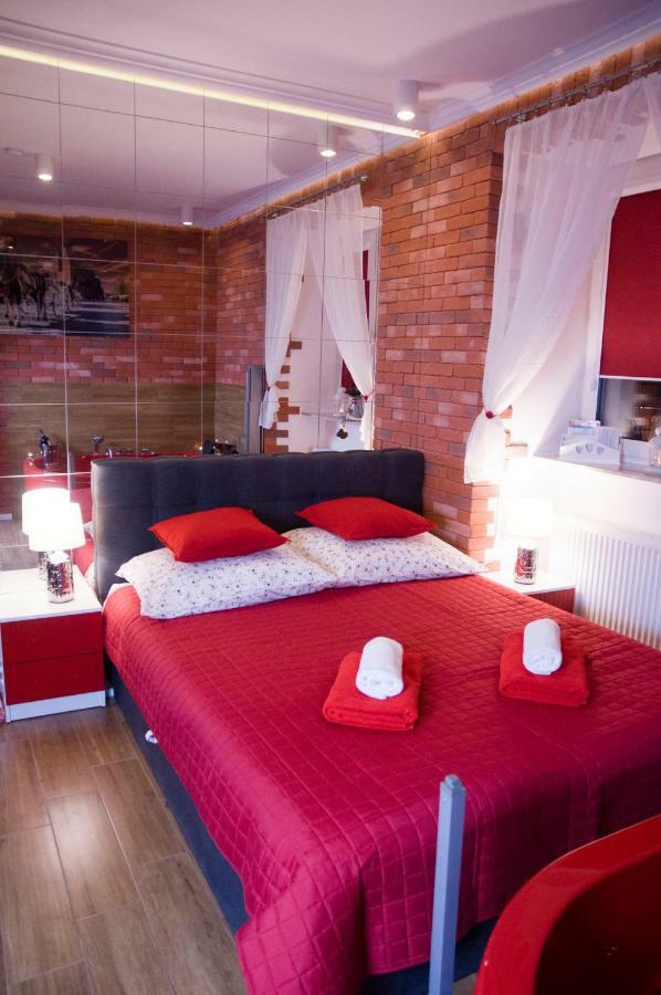 Jacuzzi Apartment Red Krakow Dış mekan fotoğraf